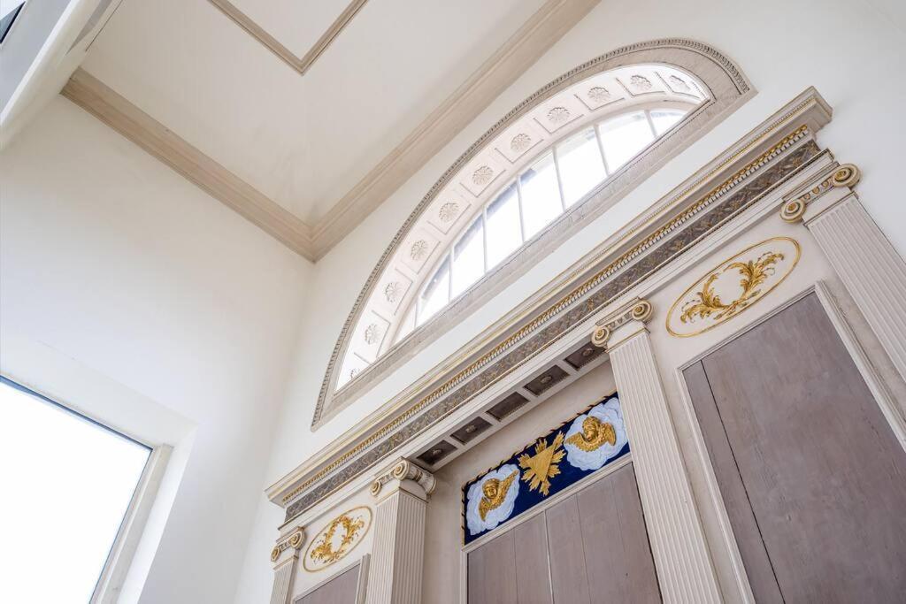 באת' Stunning 2 Bedroom Apartment In Converted Chapel מראה חיצוני תמונה