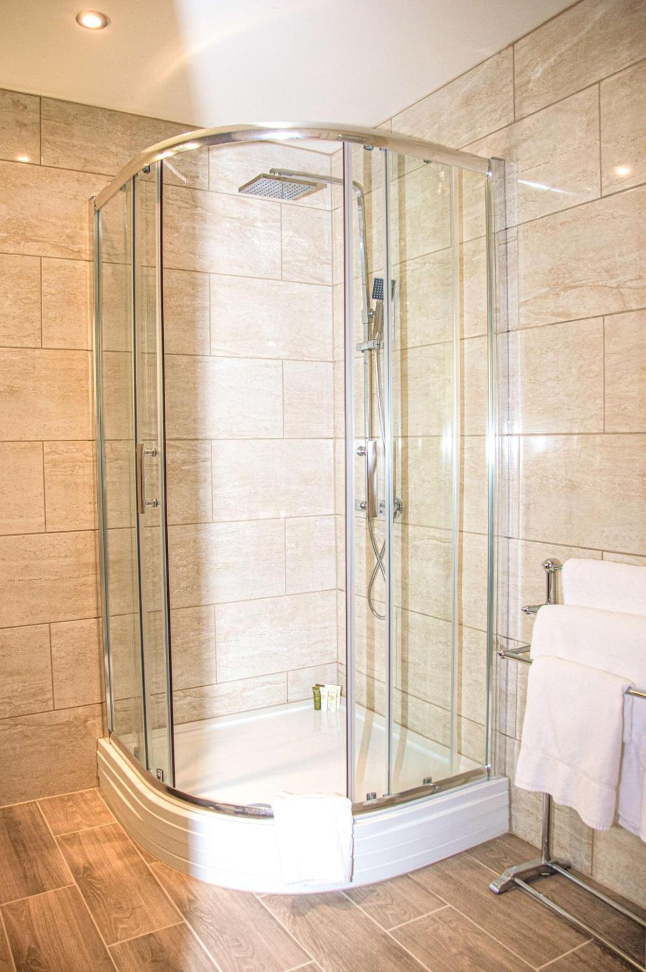באת' Stunning 2 Bedroom Apartment In Converted Chapel מראה חיצוני תמונה